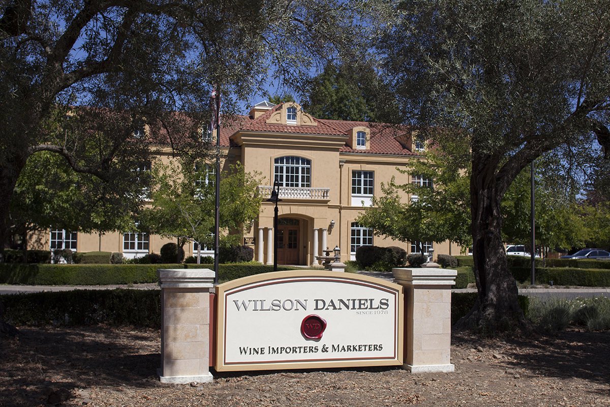 WILSON DANIELS MASTER OF WINE &amp; MASTER SOMMELIER EXAM SCHOLARSHIP! This $2000 scholarship applies to the Institute of Masters of Wine, Master of Wine Exam (Stage 2) &amp; the Court of Master Sommeliers Master Exam (theory, practical &amp; tasting).
Apply by AUG 29TH 11PM PST
LINK IN BIO!