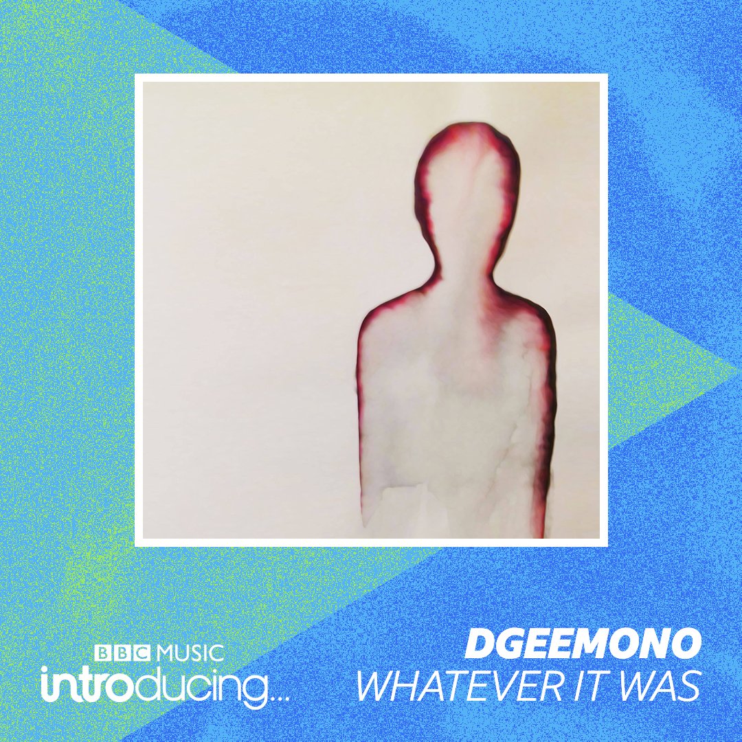 ❤ @DGeeMono sings about Whatever It Was, but all you need to know is this is what it is. Powerfully intimate and wonderfully sparse, everything in its right place from #Brighton.