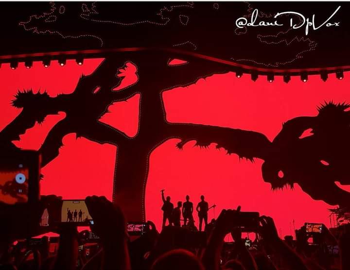 daniDpVox's tweet photo. #OnThisDay july 15th 2017, 4 years ago #U2, during their #TheJoshuaTreeTour2017, performed at the #StadioOlimpico in #Rome, for the 1st of two gigs!!! 

Photos taken by me
#U2 #U2NewsIT #U2History  #U2TheJoshuaTreeTour2017 #U2TheJoshuaTree2017 https://t.co/IuMbYr0VEY