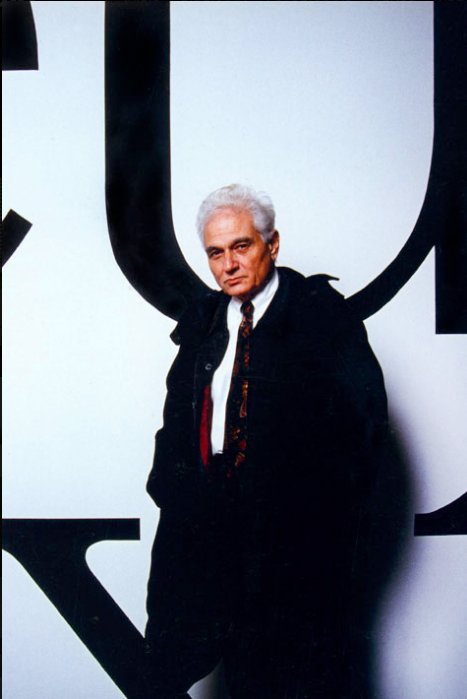 \"I am applied Derrida.\"
- Happy birthday Jacques Derrida
Photo: Daniel Mordzinski 