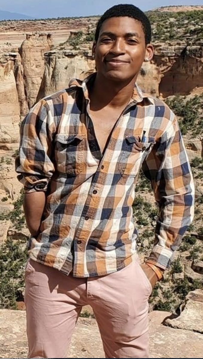 NicoleSGrigg's tweet image. HELP FIND MISSING GEOLOGIST: Daniel Robinson has not been seen for 3 weeks after leaving a job site in Buckeye, Arizona.
The field geologist was testing ground water, before leaving his job site, and never being seen again.
Please help share his story:
