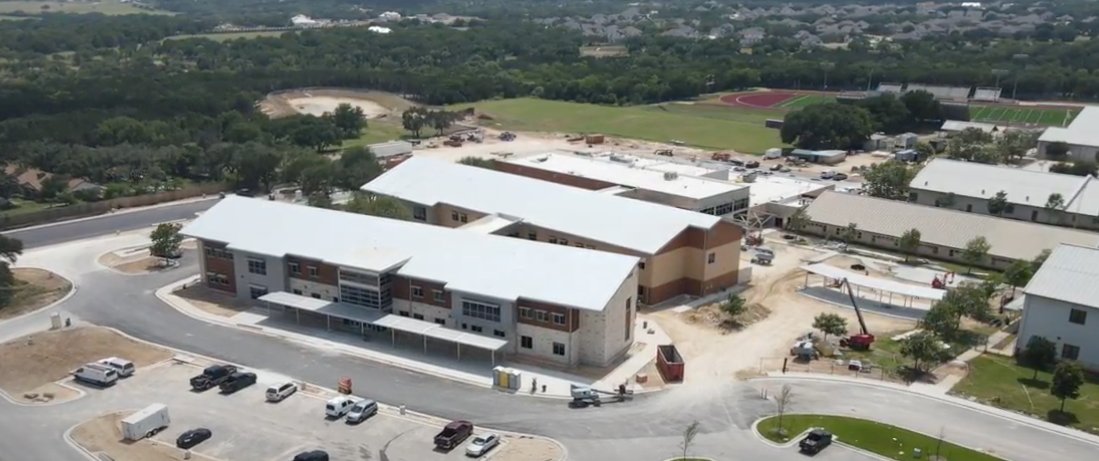 DSISD's tweet image. We can't wait to have students and staff in these two new schools in just a few weeks! Both the CSE and WSE construction projects are on time and on budget. #iamDSISD