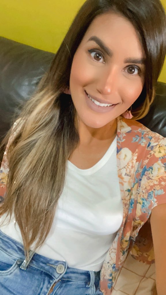 YsiDeLioncourt's tweet photo. Holis❤️ https://t.co/8czutEVliA