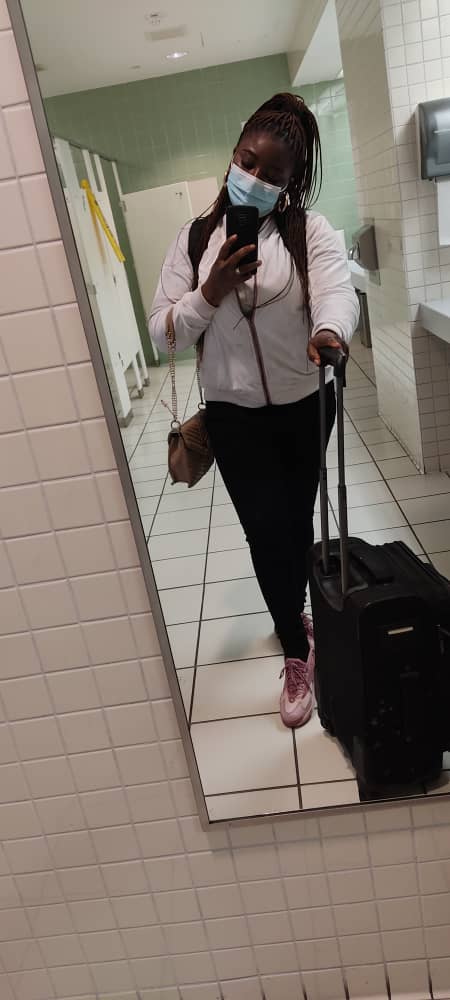 It's quite sad the I couldn't get a proper 'Goodbye to Nigeria' picture. Village people planned keeping me for more days. Heavy rain + mad traffic.🥴 Who takes okada with 2actual luggage,1extra luggage, one hand luggage and my bag pack which was over packed😂 I packed loaaddddd🤧