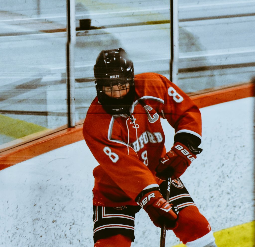 We know it's still raining so here's another announcement to tide you over. Bringing his talents to the clubbers for the 21-22 season is Dman Colin Dirkmaat. Last playing for Bedford high serving as team captain. #Ayziggy  @colindirkmaat