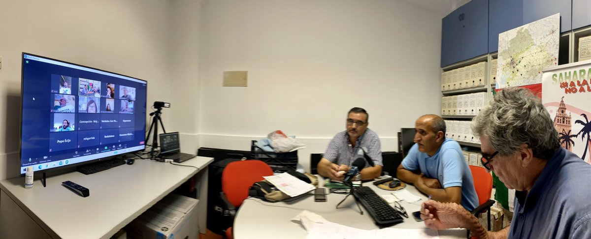 aapss's tweet photo. Encuentro en la @aapss con @MohamedZrug y los coordinadores provinciales y locales de Sevilla para analizar la situación del #SaharaOccidental y preparar #VeP 2021, alternativa en los campamentos, y la llegada de niños y niñas saharauis en 2022 a nuestra tierra 🇪🇭 https://t.co/WxS5Vgq7WP