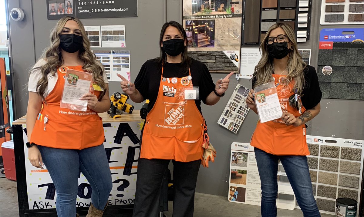 Theses two don’t only share the special bond of being sisters but they also both share the same super power of being great all around team players. Great job Dani and Harlee ⁦<a href="/adam_vandebrake/">Adam VandeBrake</a>⁩ ⁦<a href="/FernandoD325/">BigPayback75</a>⁩ <a href="/SandraR7774/">Sandra V. Renteria</a> ⁦<a href="/665Hd/">Victorville 665 HD</a>⁩