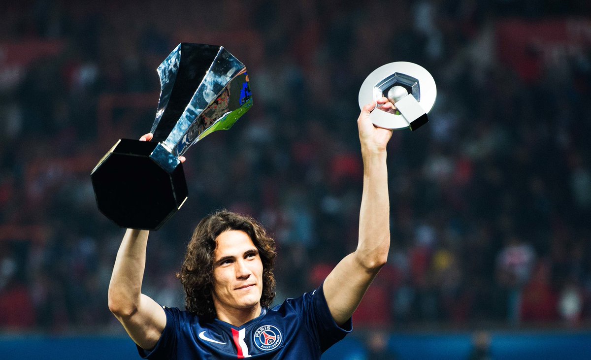 ActuFoot_'s tweet photo. Il y a 8 ans jour pour jour, Edinson Cavani signait au PSG. 

🏟 301 matches
⚽️ 200 buts
🏆 6x Ligue 1
🏆 4x Coupe de France
🏆 5x Coupe de la Ligue
🏆 4x Trophée des Champions
👑 Meilleur buteur de l'Histoire du club https://t.co/ZhavC5ETiu