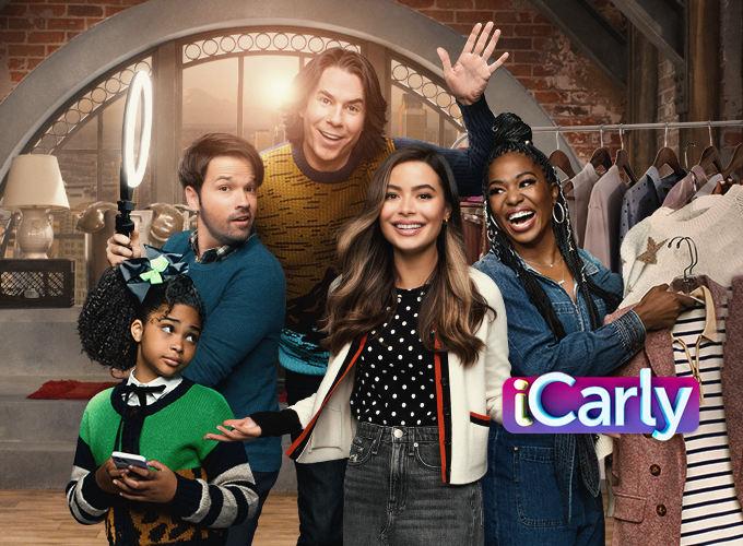 icarlybest's tweet photo. iCarly acaba de ser renovada oficialmente para uma segunda temporada! https://t.co/FbtVayFRn1
