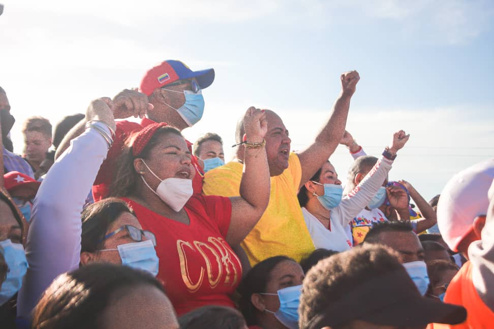 ¡FALCÓN ES CHAVISTA! 🇻🇪✊Miranda es el epicentro histórico de las luchas revolucionarias y hoy quedó demostrado que el Chavismo unido es impenetrable. 

Vamos con Víctor Clark al que siempre hemos acompañado a la gran fiesta electoral en las elecciones internas del <a href="/PartidoPSUV/">PSUV</a>