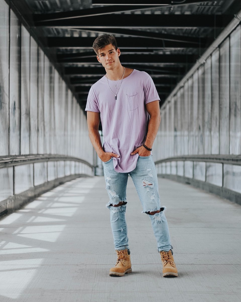 Get some fashion inspiration with us. cloutmajors.com