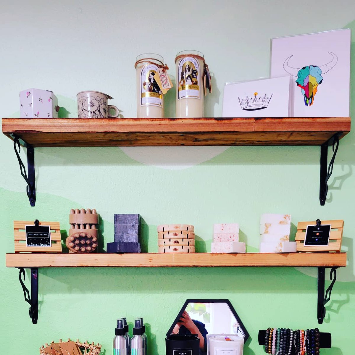 MeetMeAtTheBar_'s tweet photo. Meet Me At The Bar is now available @prostainable! Our very first #RETAIL appearance 🛍💙🖤.
.
Shop in person: 20969 Ventura Blvd, Suite  30, Woodland Hills, CA 91364 right behind HQ Gastropub
.
#retail #inpersonshopping #soapmarker #soapbars #latinamaker #prostainable #homemade https://t.co/NTmVr4D34o