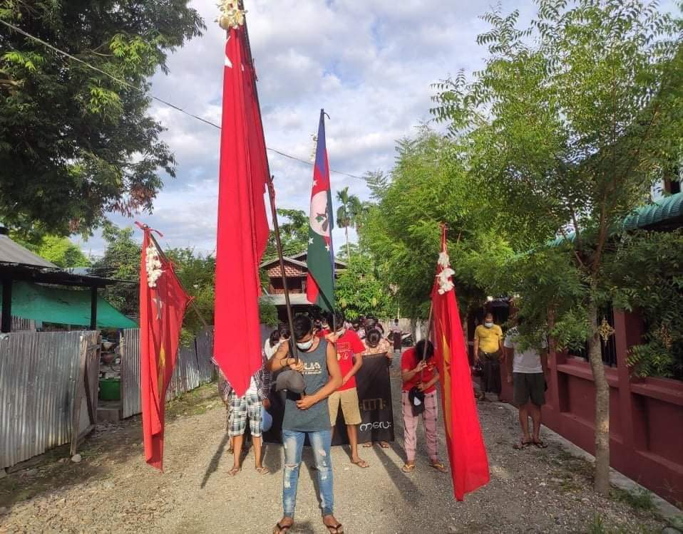 LeeDam_3's tweet photo. Morning protest against the Military Dictatorship in #Kale Tsp despite the virus spreading.
#MyanmarCovidSOS
#July16Coup
#WhatsHappeningInMyanmar https://t.co/VpqEAVA2vn