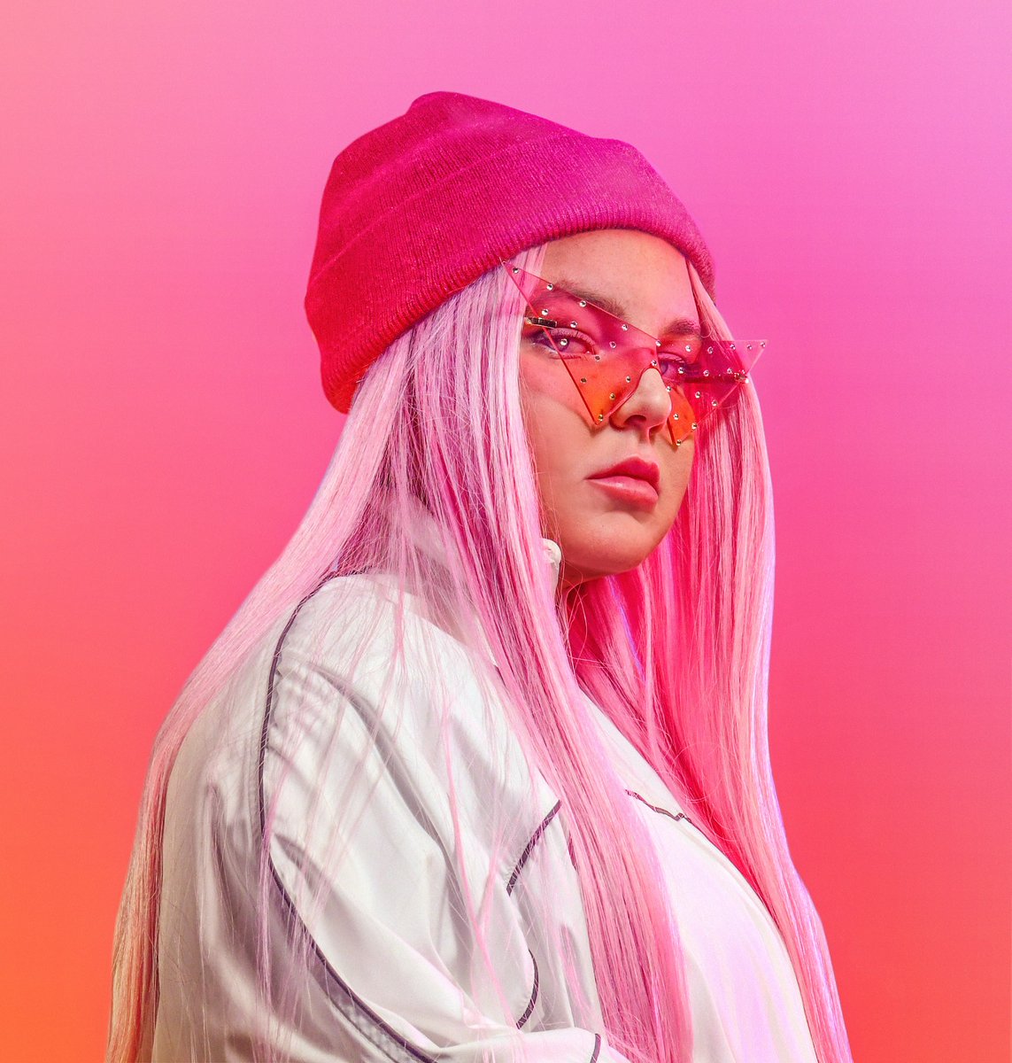 Spotify (@spotify) on Twitter photo Welcome to the Madhouse 🤡 <a href="/tonesandimusic/">Tones And I</a> is waiting for you… spotify.link/welcometothema… Welcome to the Madhouse 🤡 <a href="/tonesandimusic/">Tones And I</a> is waiting for you… spotify.link/welcometothema…