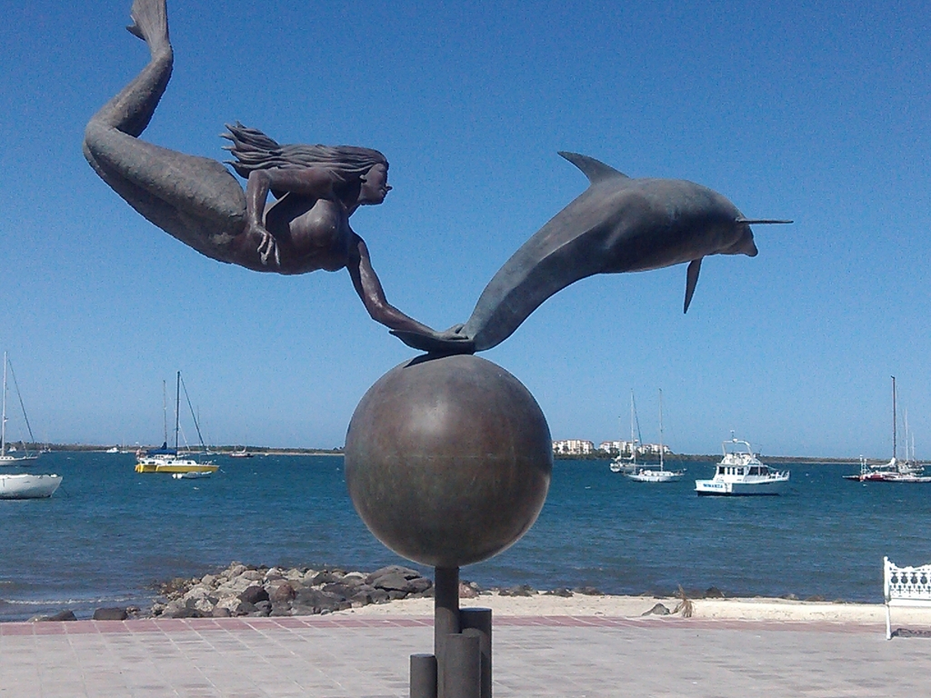 #Mermaid and #Dolphin sculpture at malecon in La Paz BCS #BCSIN