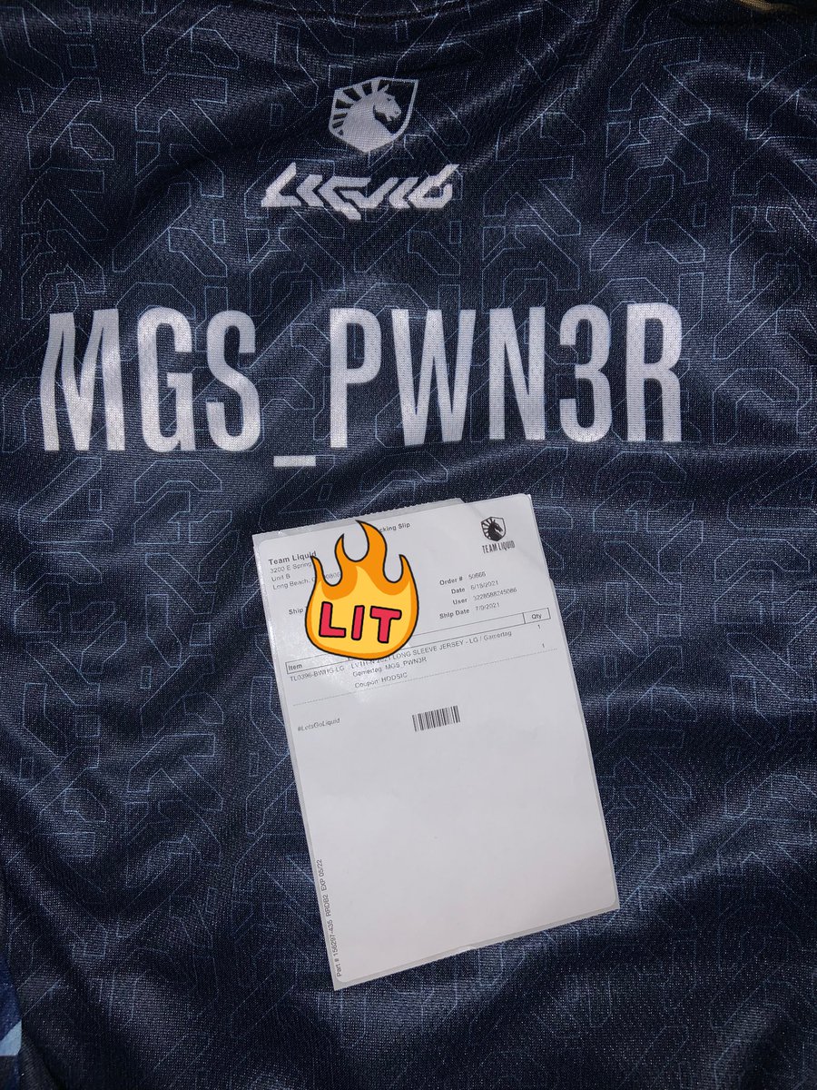 KazualAF's tweet photo. Look what showed up just in time for #ATS1 Finals on Saturday! 

#LETSGOLIQUID #GoodInGaming https://t.co/k6K1LrnOIO