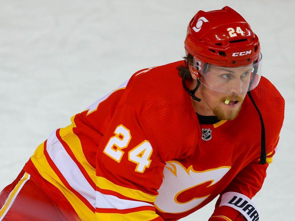 Flames bring back Brett Ritchie on one year deal. NHL