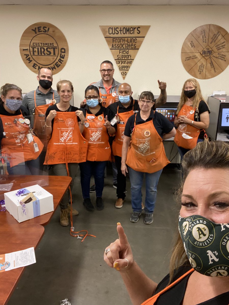 Congratulations Donna on your Retirement!!! Appreciate your time and support in D49 <a href="/mka1007/">Mele Afu</a> @TonyFonseca1076 <a href="/Dave60246799/">Dave Williams</a> <a href="/mka1007/">Mele Afu</a> <a href="/Crash_Alot/">Aeriall Nackowski</a> @GabeTHD1076 <a href="/palaciosyolamej/">Yolanda Mejia Palacios</a> <a href="/Debster10221/">Debster</a> <a href="/AdrianaGregus/">AMG_Pac North RDO</a>