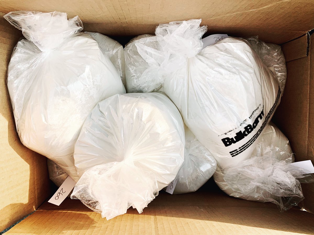 MegzReynolds's tweet image. Ever wonder what 36lbs of corn starch looks like. . . . 

#funtimesahead #excitedfortheweekend