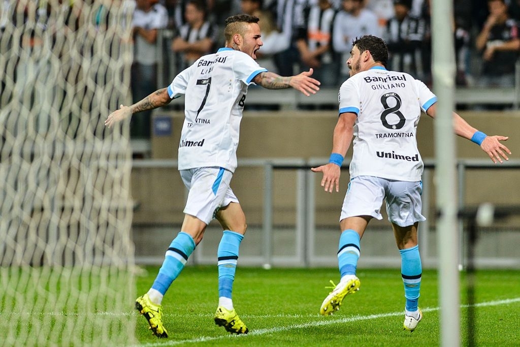 E6YK9dzXEAADecf?format=jpg&name=medium