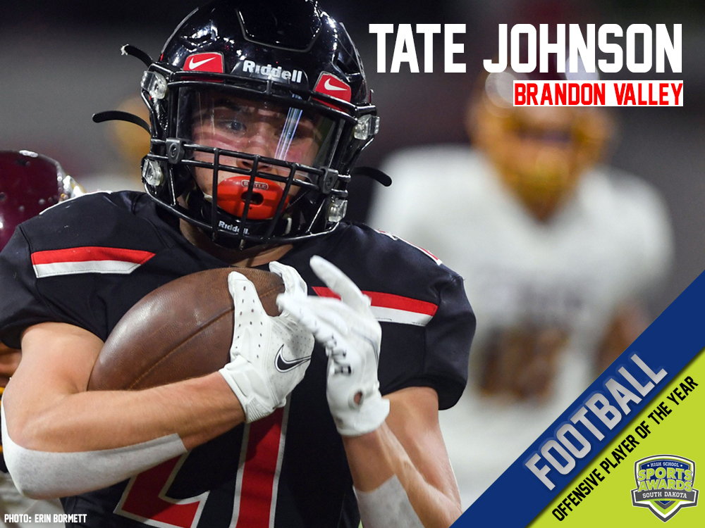 Congratulations to @BVHSFootball's 𝗧𝗮𝘁𝗲 𝗝𝗼𝗵𝗻𝘀𝗼𝗻 (<a href="/TateJohnson179/">Tate Johnson</a>), the 2020-21 Offensive Football Player of the Year! #SouthDakotaHSSA 🔗: argusleader.com/story/sports/h…