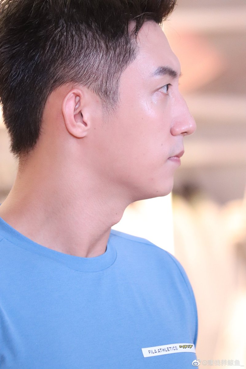 forjohnnyhuang's tweet photo. 210715 Fila Event 
Cr.赚钱养鲸鱼_
#jingyu 
#Huangjingyu 
#黄景瑜 https://t.co/cR8rJu2l47