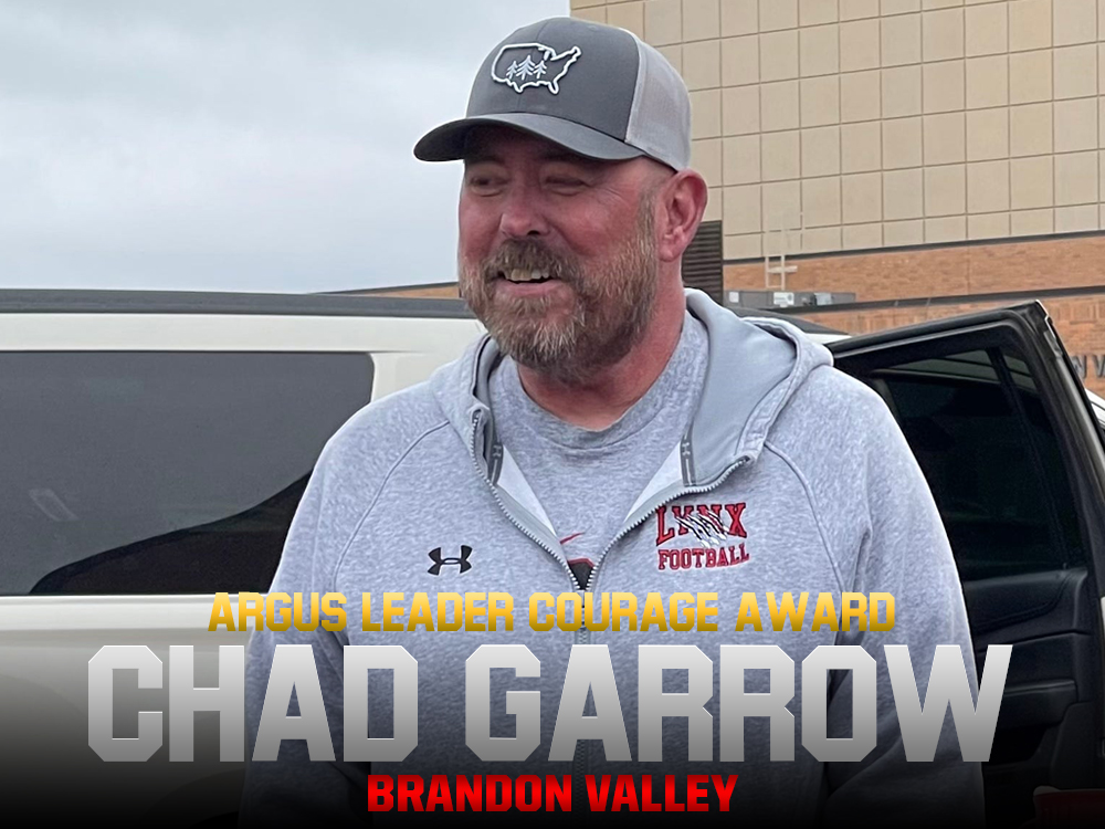 ArgusSports's tweet photo. Brandon Valley football/track coach Chad Garrow and boys basketball coach Brent Deckert have been named recipients of this year's Argus Leader Courage Awards.  #SouthDakotaHSSA

Garrow: https://t.co/y5cKdiU8Vs

https://t.co/ivX274fTQE

Deckert: https://t.co/EqD0PxVlFg https://t.co/hGzmH8aakX