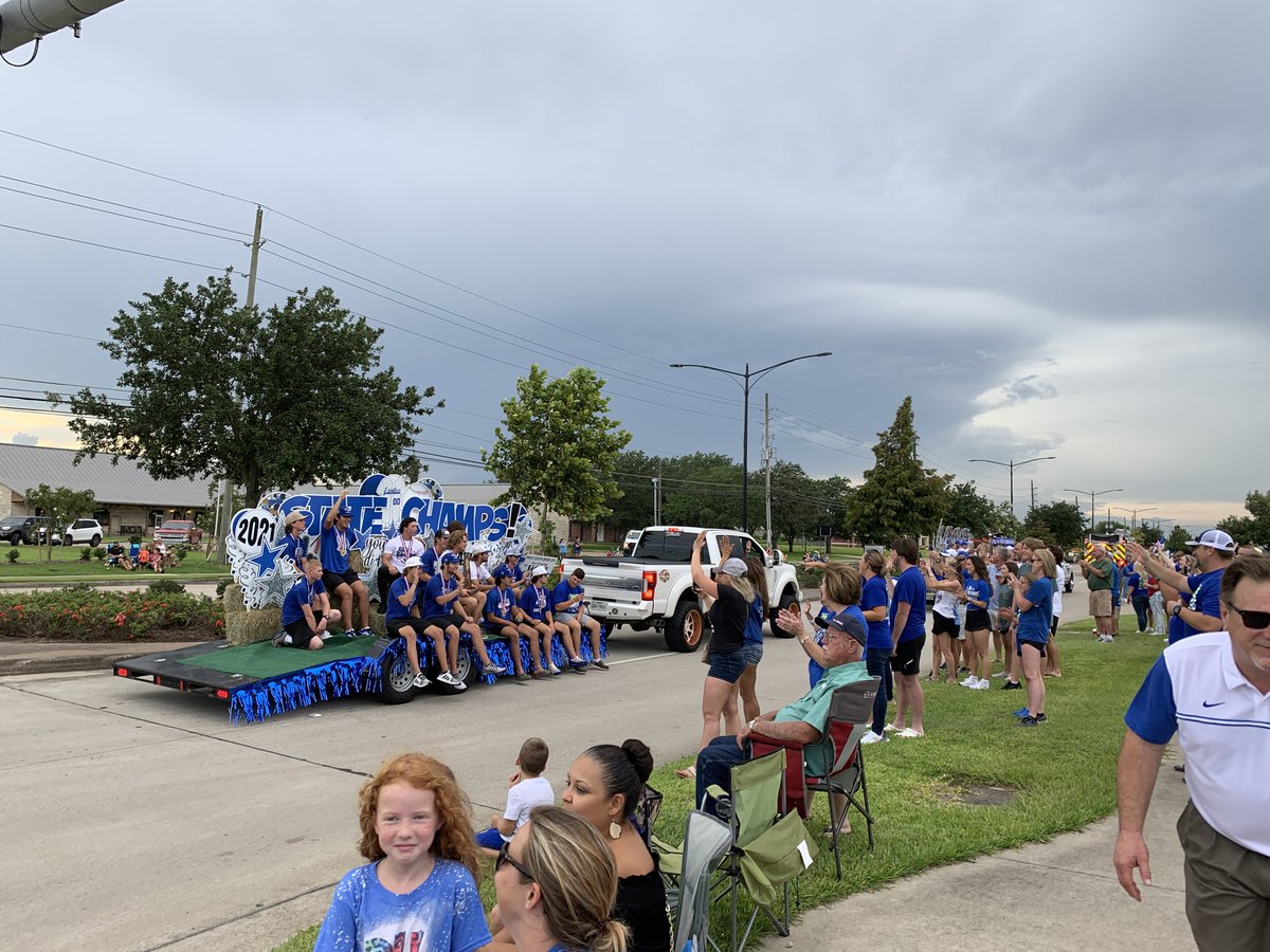 Barbers Hill ISD (@bhisd) on Twitter photo History-making <a href="/BHVBASEBALL/">BH BASEBALL</a> State Champs and <a href="/bh_softball/">Barbers Hill HS Softball</a> State Champs were celebrated by crowds along Eagle Drive tonight during the Parade of Champions. We are Eagle Proud!! <a href="/barbers_hillhs/">Barbers Hill HS</a> <a href="/BH_Athletics/">Barbers Hill Athletics</a> History-making <a href="/BHVBASEBALL/">BH BASEBALL</a> State Champs and <a href="/bh_softball/">Barbers Hill HS Softball</a> State Champs were celebrated by crowds along Eagle Drive tonight during the Parade of Champions. We are Eagle Proud!! <a href="/barbers_hillhs/">Barbers Hill HS</a> <a href="/BH_Athletics/">Barbers Hill Athletics</a>