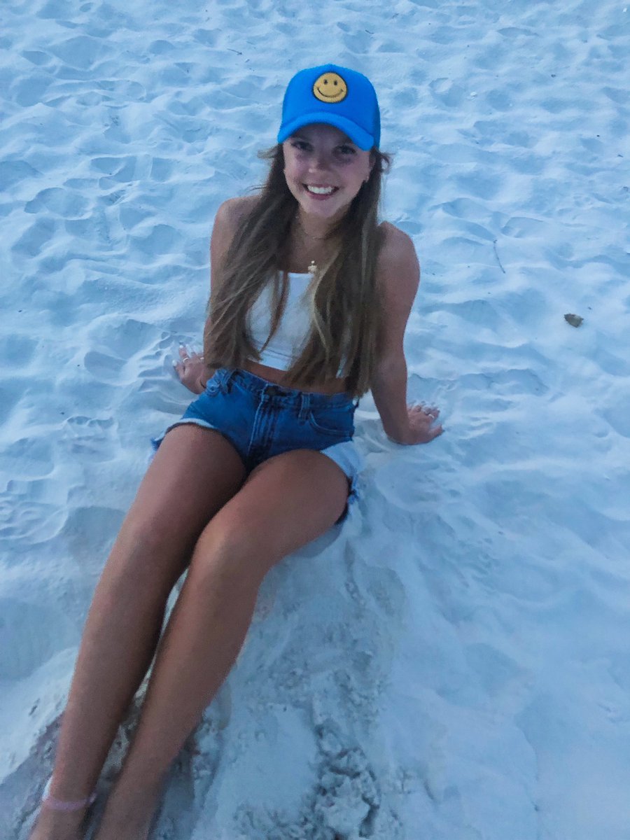 averykanderson tweet picture