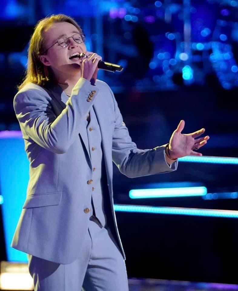 downtownlansing's tweet image. Just a peak at some of the entertainment happening this Saturday at #LansingAlive in @downtownlansing! @bandCRASH 19 yr. old singer/songwriter Laney Morgan and @TheVoiceBand contestant Bradley Sinclair fb.me/e/1ZUGYUJMa @CapitalPointIn1