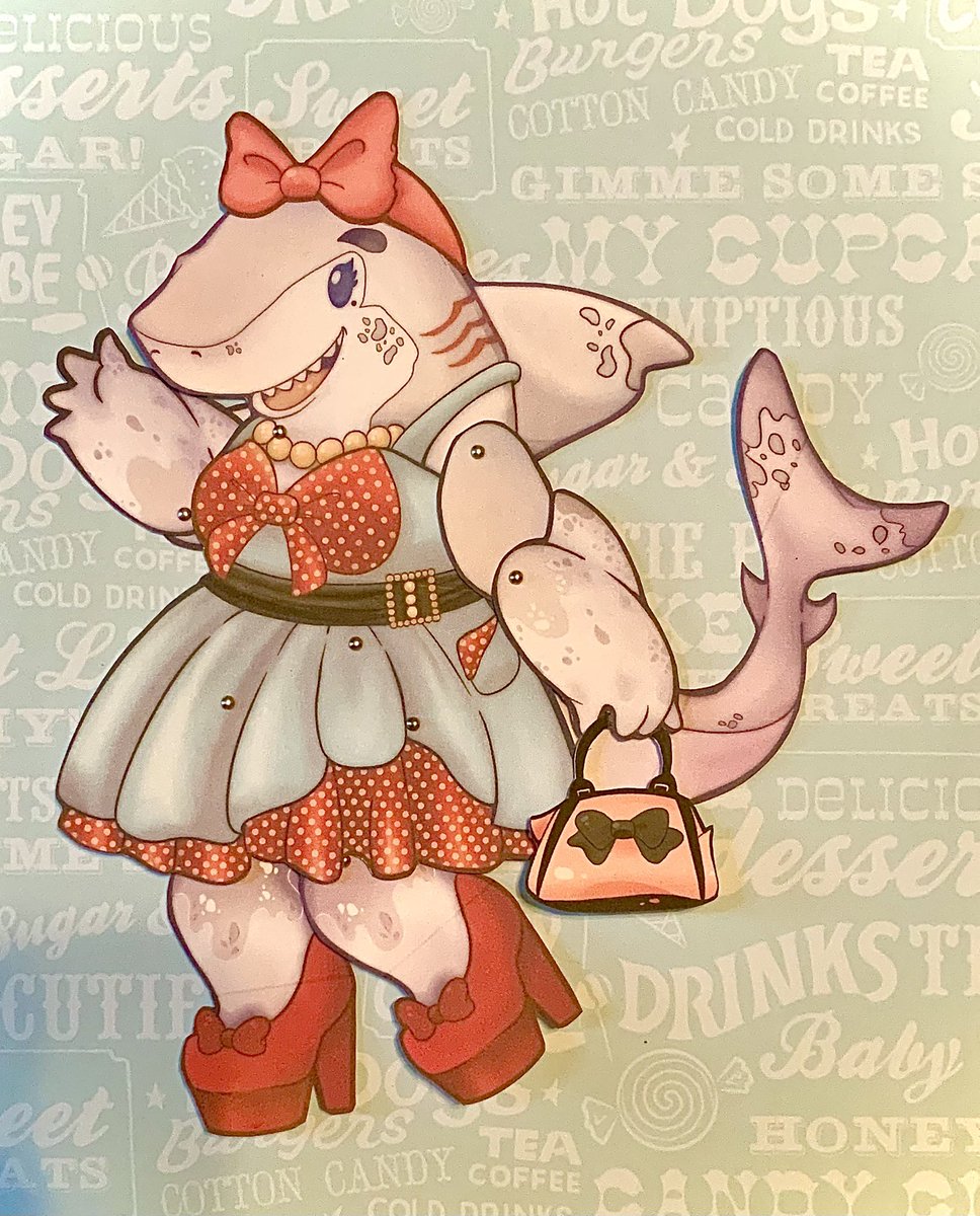 SquidBubblegum's tweet image. Miss Sharkie O’Grady is a fashionable and outgoing lady who absolutely loves milkshakes! Don’t be intimidated by those big teeth, she would be more than happy to have you as company 💝 #paperpuppet