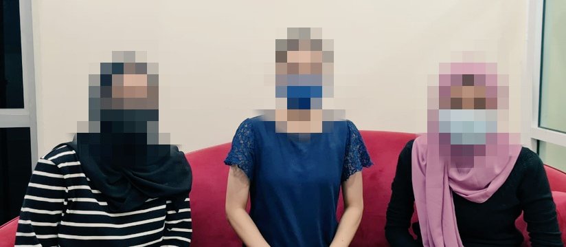 #JusticeForBella 
"Saya nampak Bella kena sebat hingga patah 'hanger'. 

"Saya diarah untuk kurung dia dalam bilik dan hanya beri makan dan minum sekali sehari. 

Laporan Khas AWANI745 malam ini, pendedahan kes Bella oleh bekas penghuni yang telah melarikan diri. <a href="/501Awani/">Astro AWANI</a>