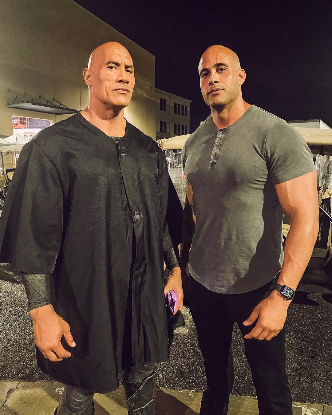 the rock tem um irmão gêmeo