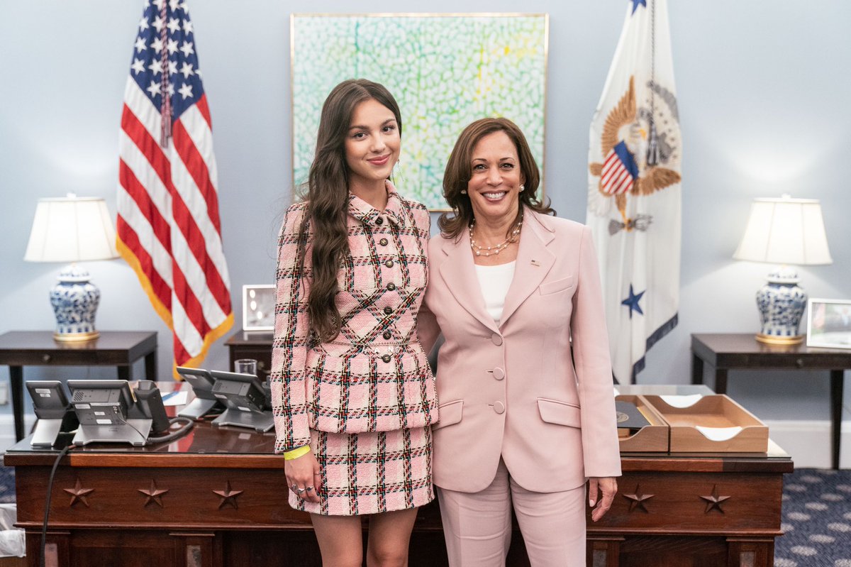 VP46Archive's tweet image. .@Olivia_Rodrigo and I agree, vaccines—they’re ‘good 4 u.’