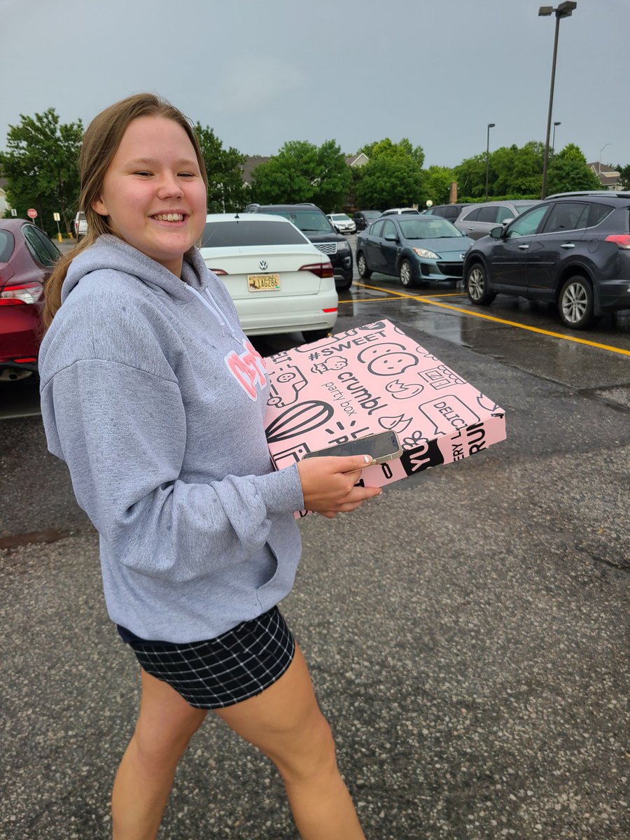 MaryKayWilson4's tweet image. Yes, we stopped at Crumbl cookie after Brooke played all day volleyball at Missouri Western University today.  #GoodVolleyball #GoodCookies