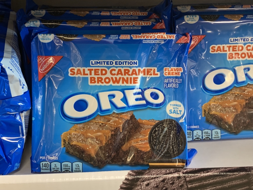 LineOreo's tweet image. Salted Caramel Brownie. I’m outta control!