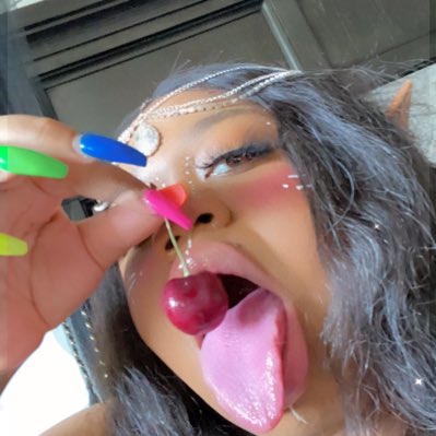 #NewProfilePic https://t.co/ibMwbhNWfL<a href="/tag/newprofilepic"class="tags">#NewProfilePic</a>