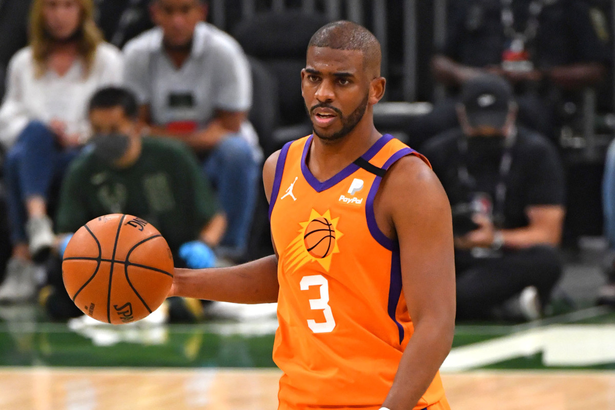 Pressure back on Suns' Chris Paul to keep NBA title from slipping away