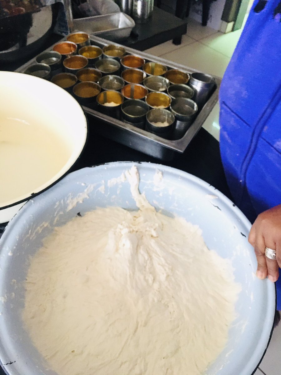 My mum is currently making dumpling for people that dont have bread at the moment especially those in Vosloorus. Please DM me if you know of those in need. You can also DM me if theres food items you’d like to donate as well❤️
<a href="/Yoco_ZA/">Yoco</a> #SupportSmall #GirlTalkZA 
Kindly retweet ❤️