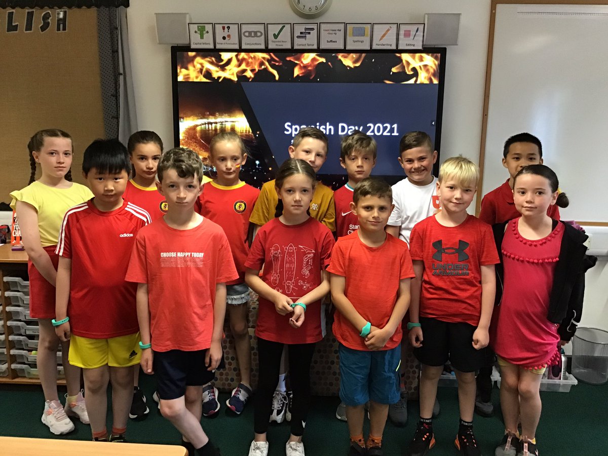 rudstony3's tweet photo. Spanish day take 2. Spanish ladies, Spanish footballers, red and yellow children and our one and only Spanish flag. 🇪🇸 #rudstonspanish https://t.co/PiAXpiiwdV