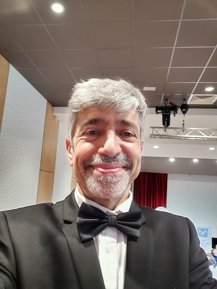 Toujours très engagé pour l'entente et la connaissance mutuelle entre juifs et chrétiens, le rabbin Philippe Haddad s’est vu décerner le prix annuel de l’Amitié judéo-chrétienne dimanche dernier 🙌 Découvrez son discours via ce lien 👉 bit.ly/3z7shth #Peacemaker