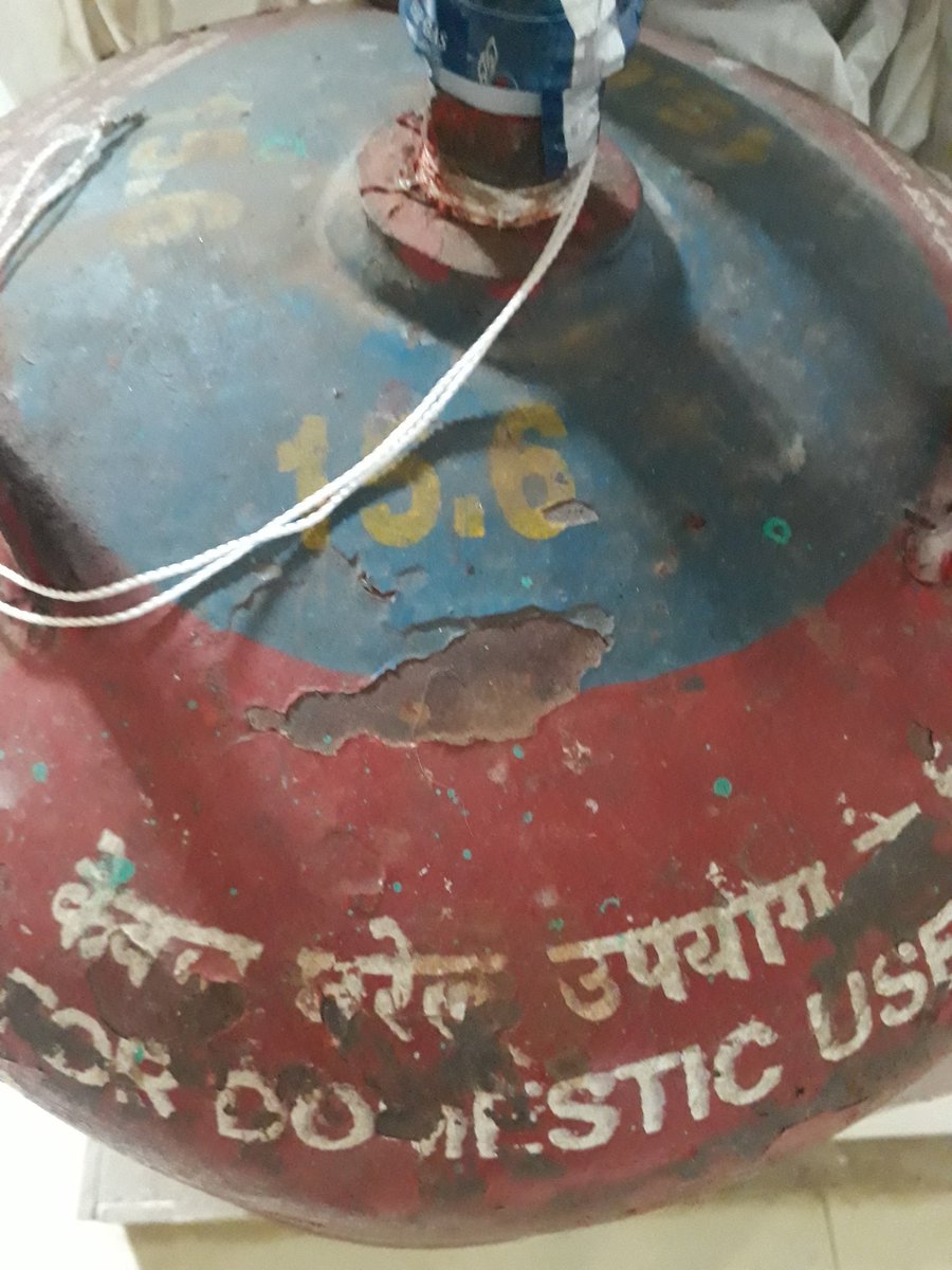 shankarscindia's tweet photo. Close look of Cylinder 
@PetroleumMin 
@HardeepSPuri https://t.co/x8zxPa4AYV