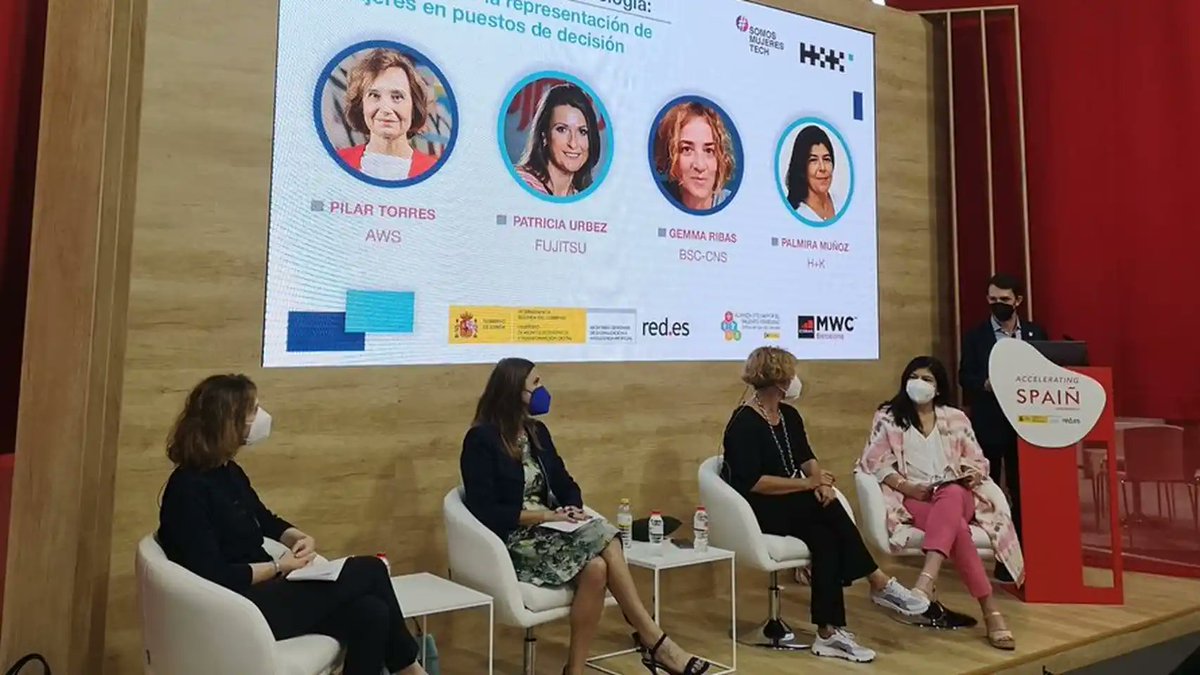 "Concienciación, formación y políticas sociales para elevar el número de mujeres líderes". Compartimos el resumen de <a href="/elespanol/">xx_kill_xx</a> de la última mesa redonda de #Somosmujerestech en la que participó <a href="/patriciaurbez/">Patricia Urbez</a>, de <a href="/Fujitsu_ES/">Fujitsu España</a> ▶️ bit.ly/3xmTjMP