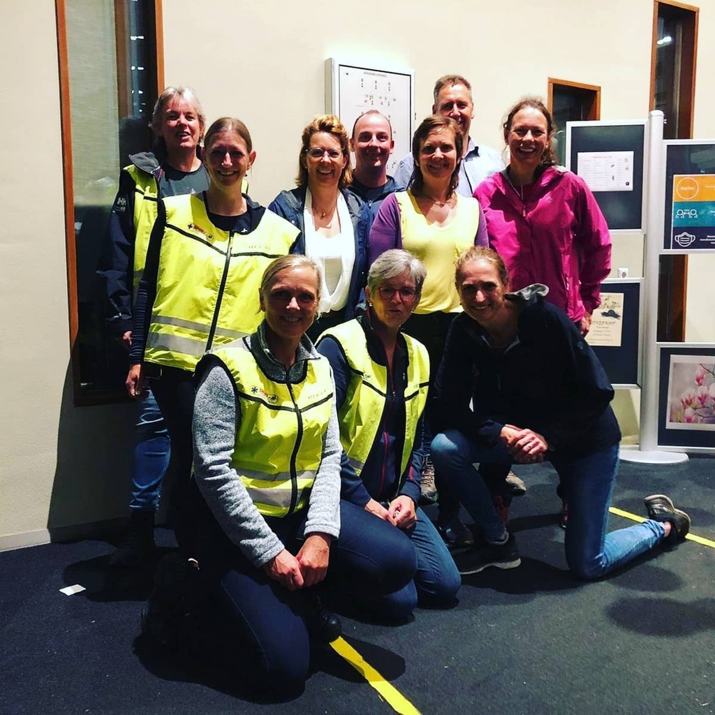 Gigantische overstromingen teisteren ons prachtige en zo geliefde Limburg. Als je dan als club een heel piepklein steentje kunt bijdragen zie je meteen: De kracht van saamhorigheid is hartverwarmend en nodig! 

Heel veel sterkte voor alle zwaar getroffen… instagr.am/p/CRYGJ0BF7CJ/