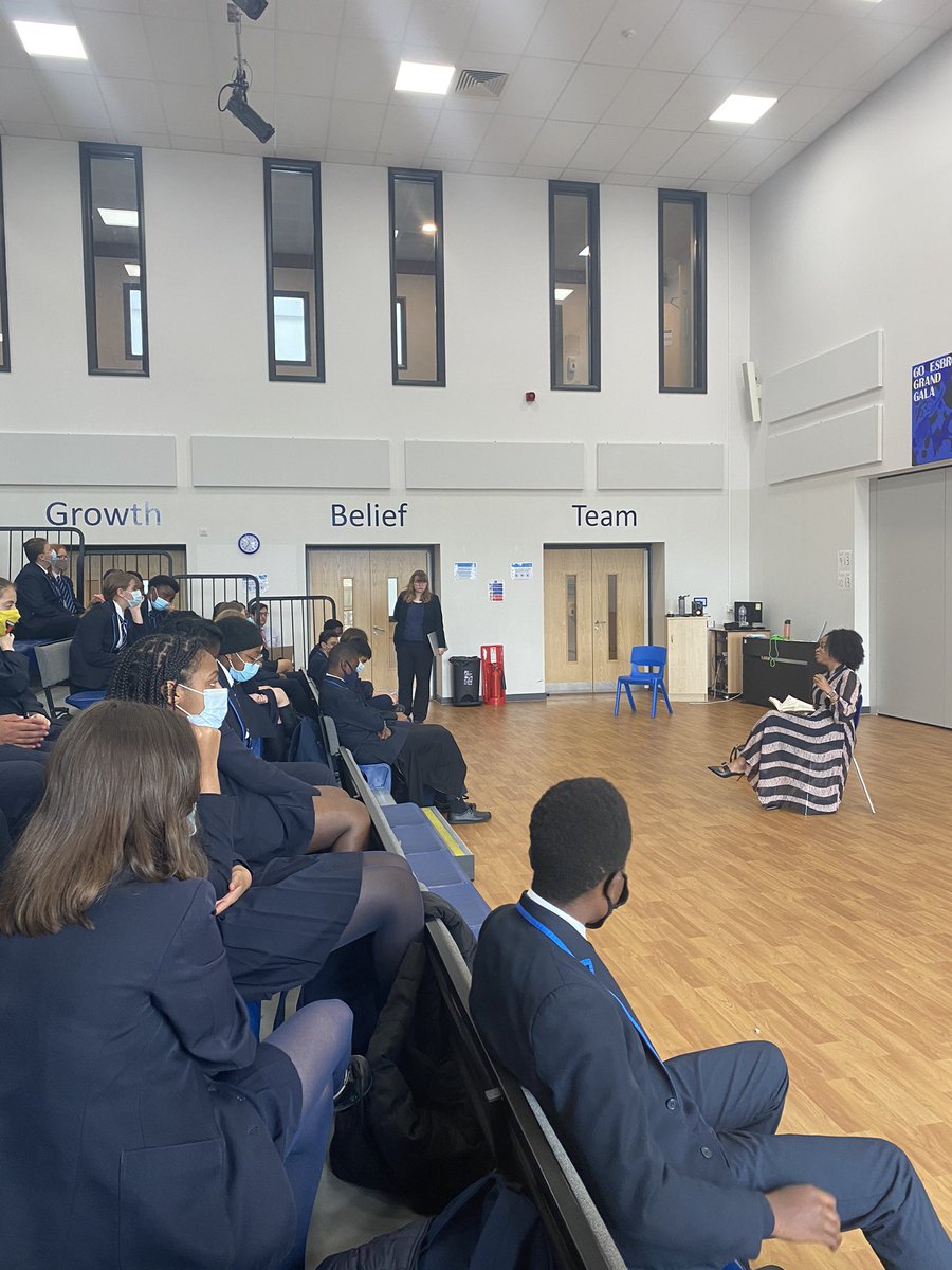 lauraamyjohnson's tweet image. Thank you @abidare_author for visiting GBS. Your book has been amazing to read with students - tackling the patriarchy, gender, race amongst other important topics. There was a real buzz in school that morning. Thank you 🙏🏼