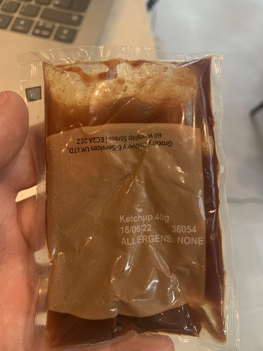 StephLisetteH's tweet photo. @HelloFreshUK in last weeks order my sundried tomatoes for the recipe I was cooking was actually ketchup! 😭 https://t.co/H3dklgaEc7