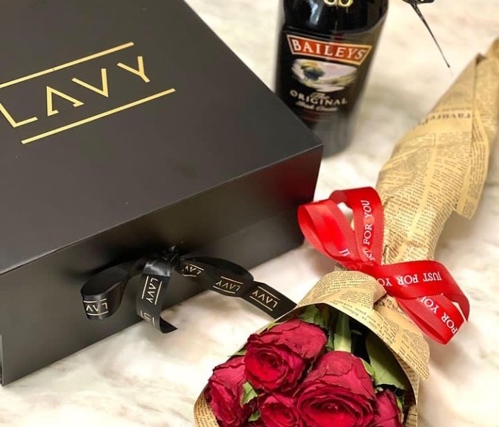 Kudu_ze_Kudu's tweet photo. π I'm sad, send #LavyGiftBox π
Order π0713303686 (β₯50,000TZS worth of gifts<you can add vitu ambavyo sio vya LavyProducts>, FREE DELIVERY) https://t.co/KZldJhvG5f