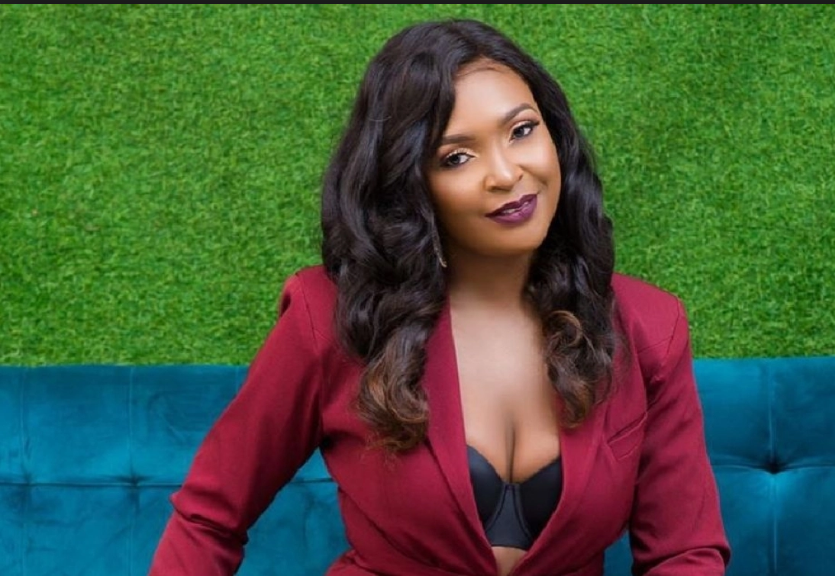 Hitz1039FM's tweet photo. #TheBigStory: “Cooking and cleaning for a man doesn’t make you a wife material” – Blessing Okoro (browngh)

Do you agree with her? What makes a woman a wife material? To men, what are the qualities you look out for in a woman before marriage?

Tweet with #DaybreakHitz https://t.co/oIByDKgKWm