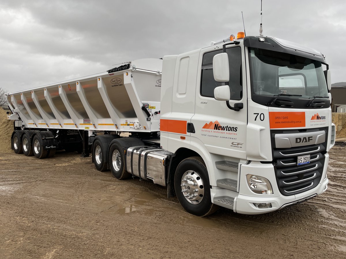 NewtonsBLS's tweet image. Our family grew by one today! 🚚

Introducing Truck 70 to our ever-growing fleet! This beauty - a DAF CF - will be used to deliver bitumen to site and help build our roads! 🚧