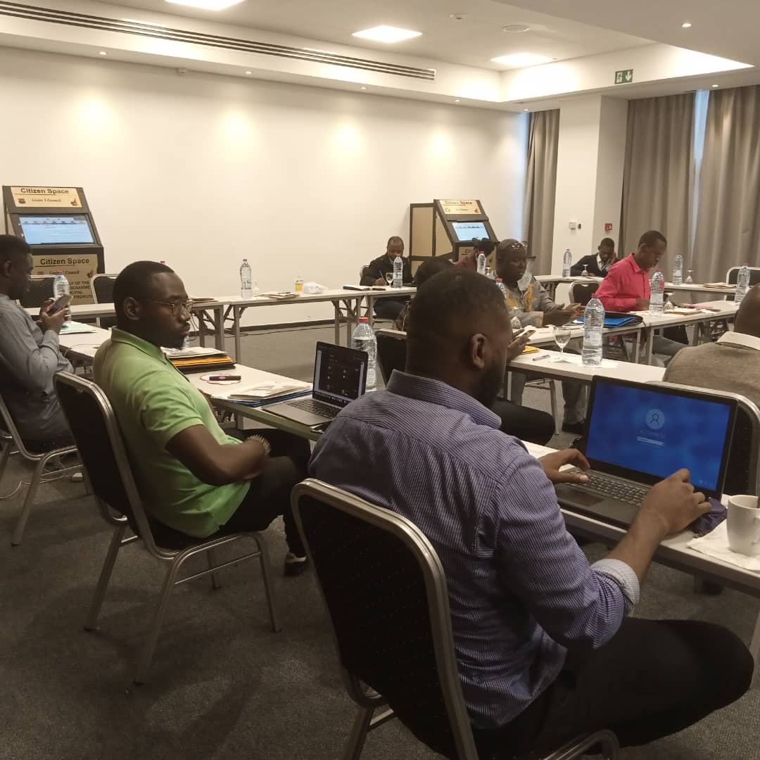 DigaMathieu's tweet image. Espace citoyen et participation citoyenne : un atelier de Design Thinking 💡📝 pour imaginer les bornes numériques de demain. 🖥️ #PRADEC #PROMUD